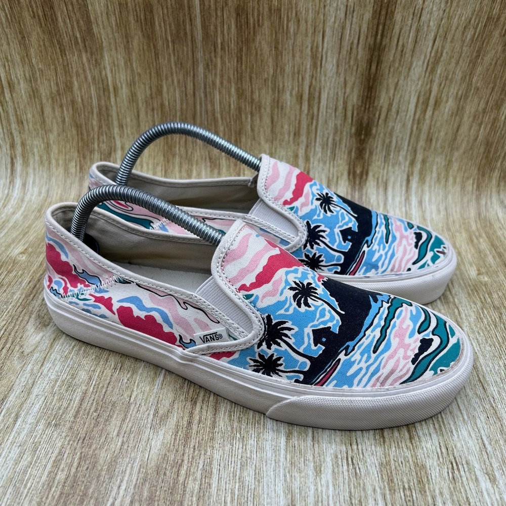 Vans Slip-On Cultivate Hawaii Women's Size 10 Multicolor Tropical Canvas 721278